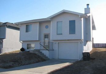 2206 NW 57th Street, Lincoln, NE 68528 