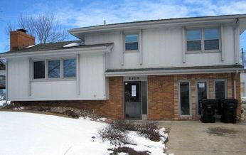 8409 S 49th Ave, Omaha, NE 68157 