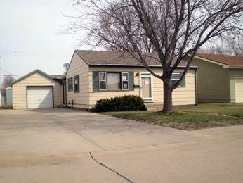 408 E Nebraska Ave, Grand Island, NE 68801 