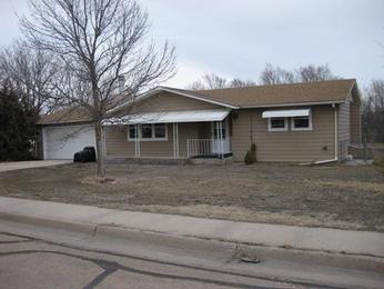 605 E 14th St, Mc Cook, NE 69001 