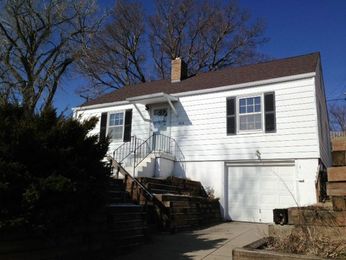 1312 S52nd Ave, Omaha, NE 68106 