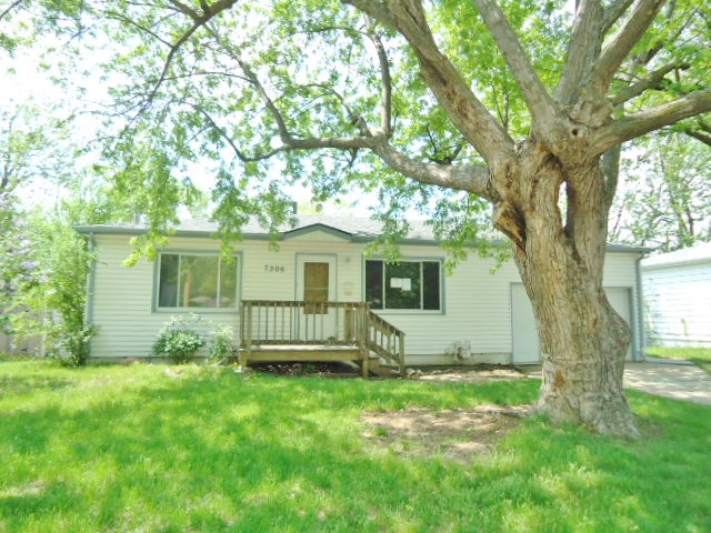 7306 S 24th Ave, Bellevue, NE 68147 