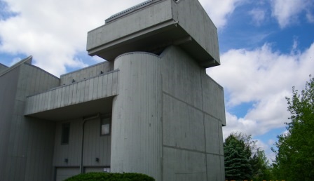 657 W. Lakeshore Dr, Lincoln, NE 68528 