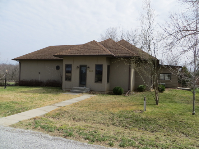 805 2nd St, Pawnee City, NE 68420 