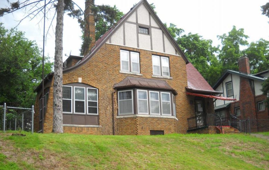 6610 N 31st Ave, Omaha, NE 68112 