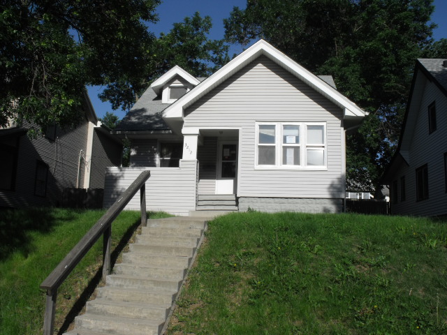 3212 Fontenelle Blv, Omaha, NE 68104 