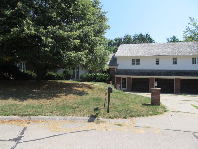 1511 Elm Street, Bellevue, NE 68005 