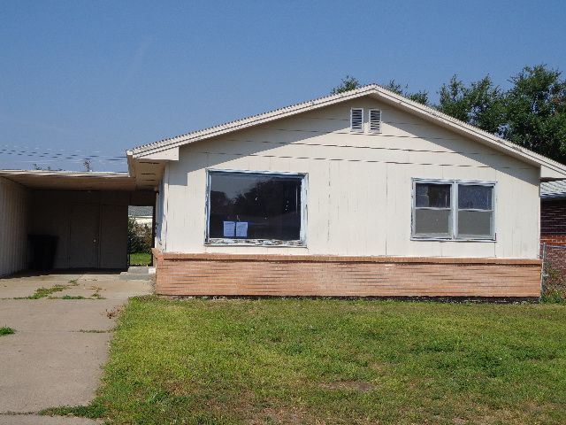 314 Glenn Rose Ave, North Platte, NE 69101 