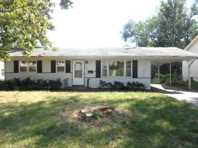 1421 Cole Creek Dri, Omaha, NE 68114 