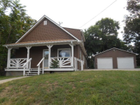 3051 S 28th Ave, Omaha, NE 68105 