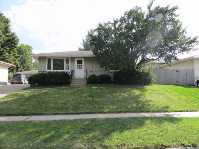 4911 Aylesworth Ave, Lincoln, NE 68504 