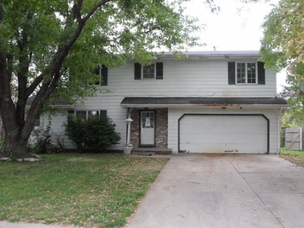 11752 Raleigh Dr, Omaha, NE 68164 