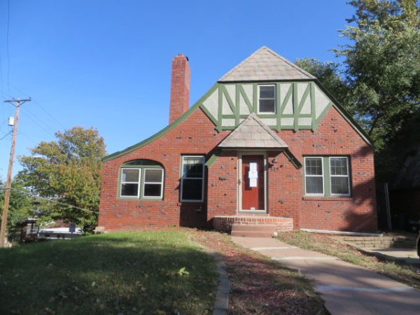 519 N 47th St, Omaha, NE 68132 