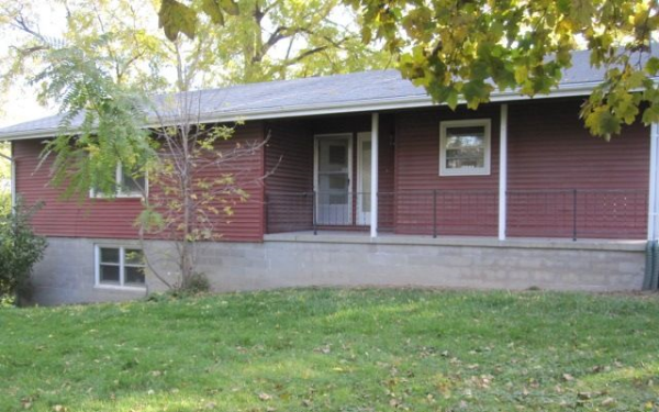 3811 S 35th St, Omaha, NE 68107 