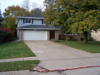 2410 N 99th St, Omaha, NE 68134 