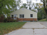 3123 Bondesson St, Omaha, NE 68112 