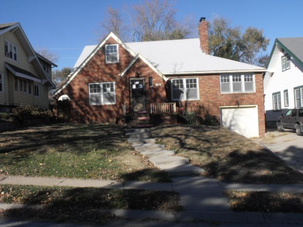 3110 Nicholas St, Omaha, NE 68131 