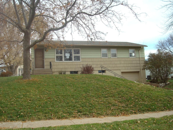 7521 S 35 St, Bellevue, NE 68147 
