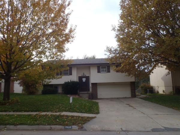 5406 Bay Meadows R, Omaha, NE 68127 