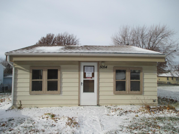 5054 S 52nd St, Omaha, NE 68117 