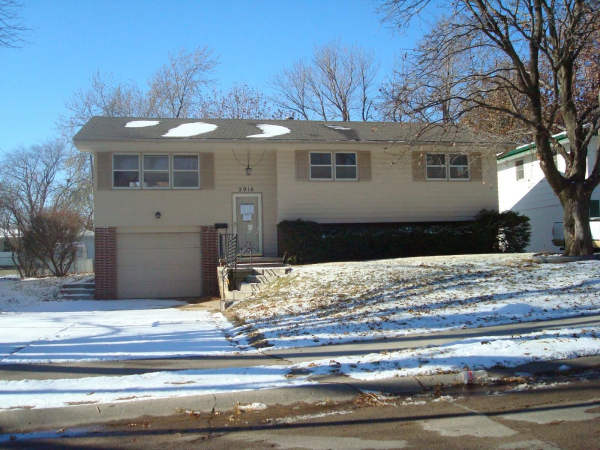 2916 S 137 St, Omaha, NE 68144 