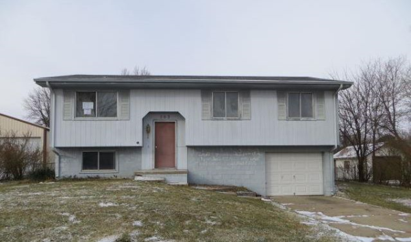 563 Briar Ave, Crete, NE 68333 