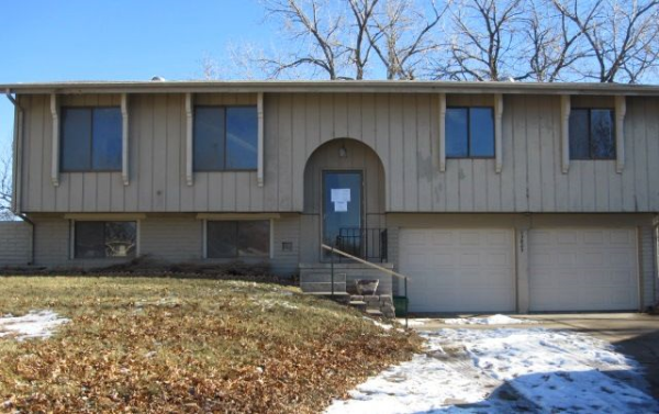 13805 X Cir, Omaha, NE 68137 