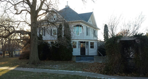 855 F St, Fairmont, NE 68354 