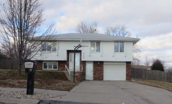 4736 N 131 St, Omaha, NE 68164 
