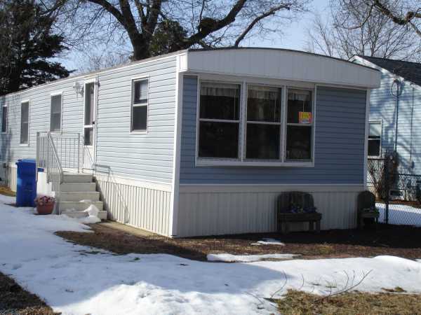 44 2nd St, Manchester, NJ 08759 