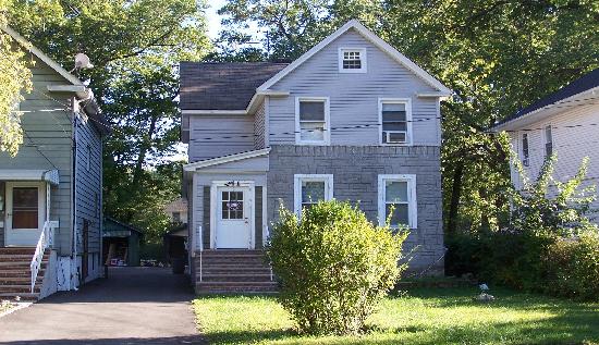 241 West 3rd Avenue, Roselle, NJ 07203 