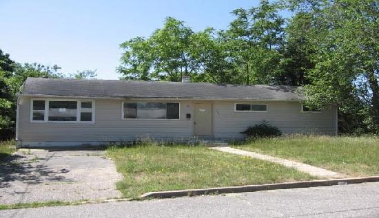 117 Deauville Avenue, South Toms River, NJ 08757 