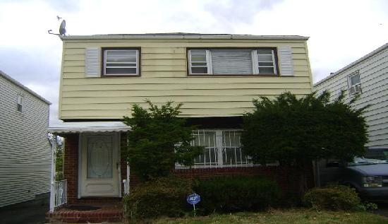 2091 John F Kennedy Blvd, Jersey City, NJ 07305 