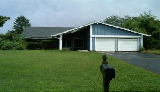 112 Medford Boulevard, Freehold, NJ 07728 