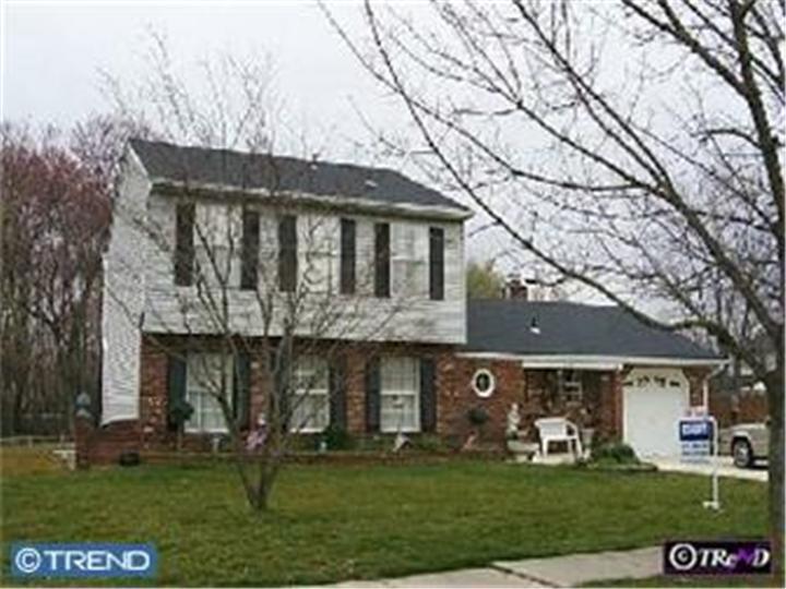 33 Edinburgh Rd, Blackwood, NJ 08012 