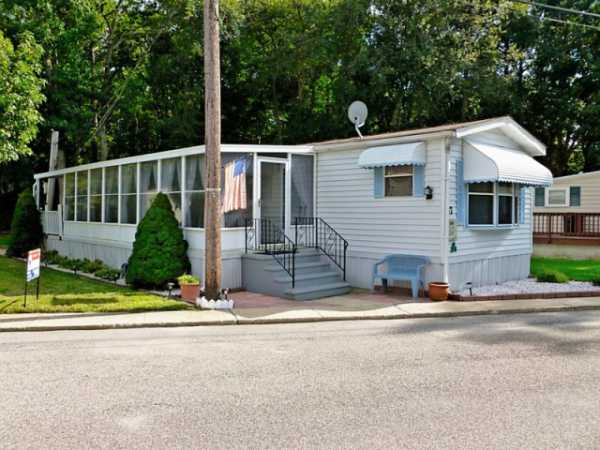 47 Henry Circle, Howell, NJ 07731 