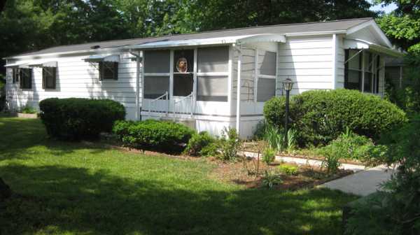 5 Victoria Drive, Cream Ridge, NJ 08514 