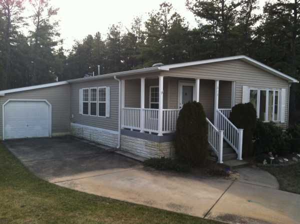 613 Walden Way, Whiting, NJ 08759 