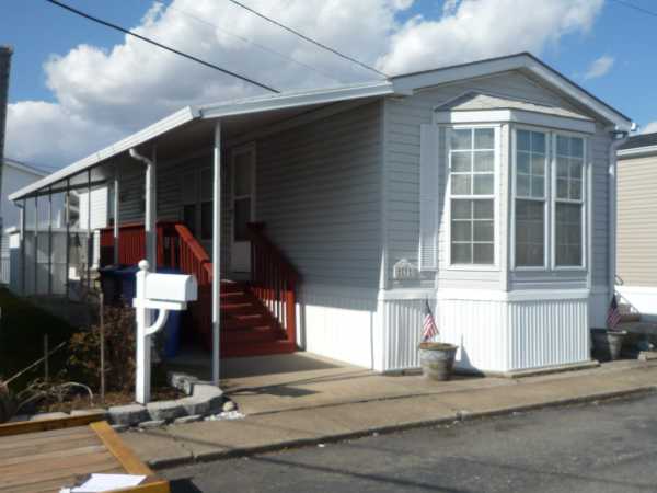 17 Danny Place, Avenel, NJ 07067 