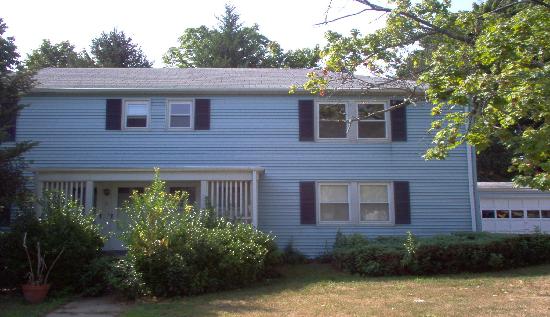 10-12 Oldfield Place, Red Bank, NJ 07701 