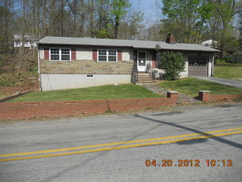 37 Old Coach Rd, Vernon, NJ 07462 