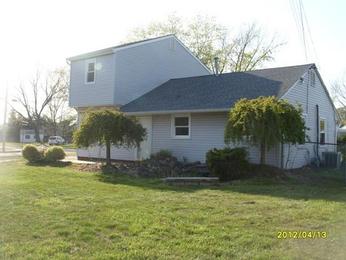 1 Maple Dr, West Berlin, NJ 08091 