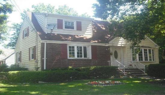 177 Fairview Avenue, Teaneck, NJ 07666 