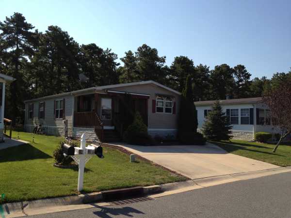 609 Walden Way, Whiting, NJ 08759 