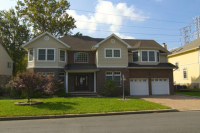37 Independence Ct, Clifton, NJ 07011 