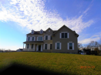 54 Balmoral Dr, Pittstown, NJ 08867 