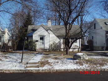 16 Lincoln Ave, Lake Hiawatha, NJ 07034 