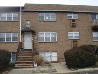 372 College Drive Unit 372, Edison, NJ 08817 
