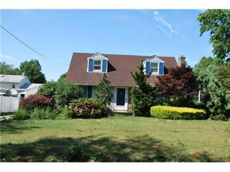 17 Genessee Ave, Oceanport, NJ 07757 