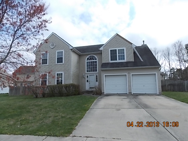 102 Horseshoe Ct, Egg Harbor Twp, NJ 08234 